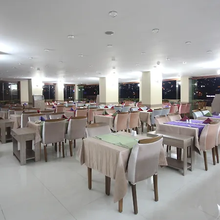 Grand Corner Boutique