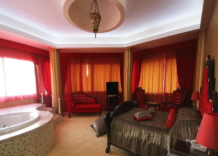 Grand Corner Boutique Hotel İzmir