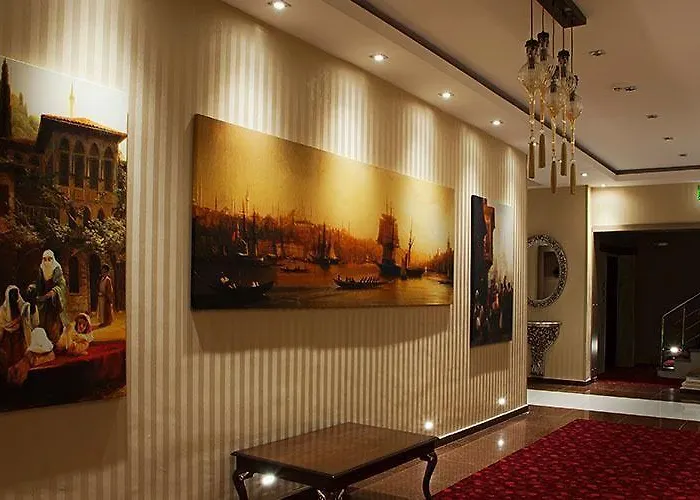 Grand Corner Boutique