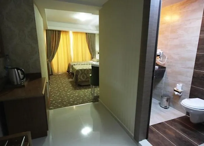 Hotel Grand Corner Boutique 4*