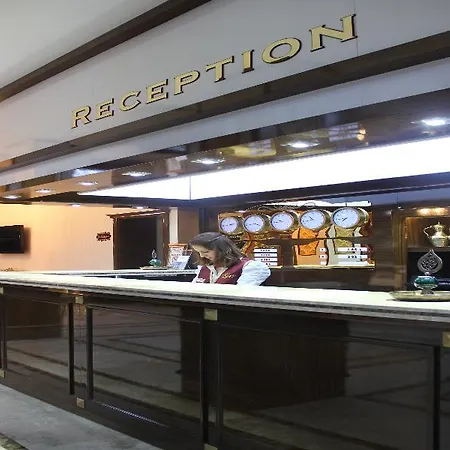 ホテル Grand Corner Boutique イズミル