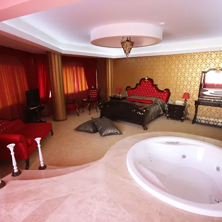 Grand Corner Boutique 4* İzmir
