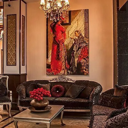 Grand Corner Boutique Hotell