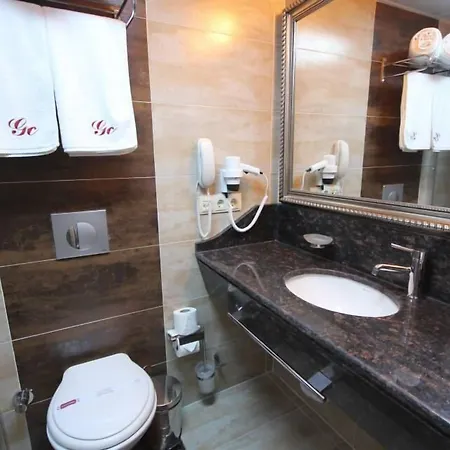 Grand Corner Boutique Hotel 4*