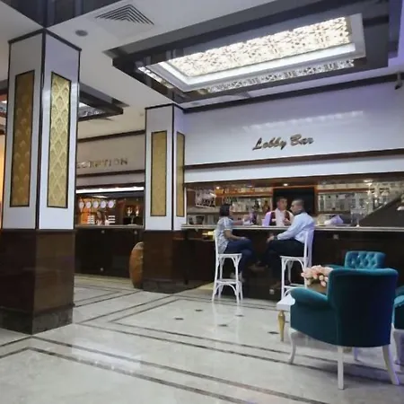 Grand Corner Boutique 4*