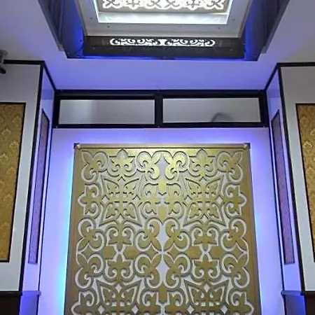 Grand Corner Boutique Hotell