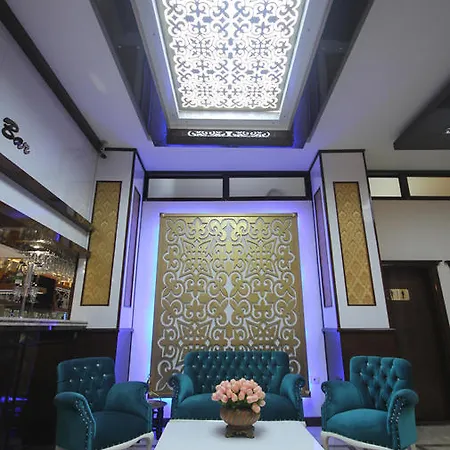 Grand Corner Boutique