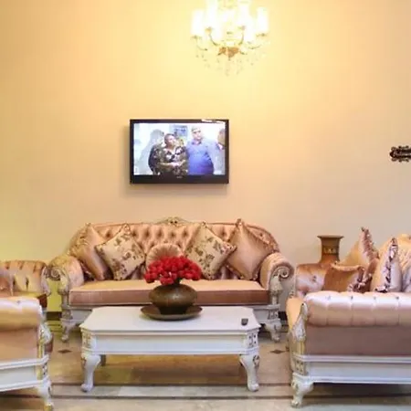 Grand Corner Boutique