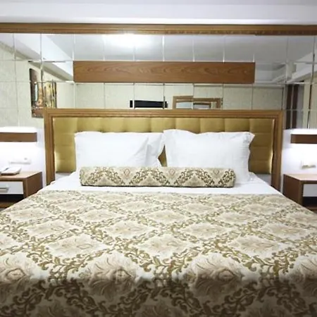 ホテル Grand Corner Boutique イズミル