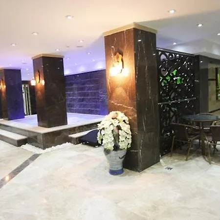 ホテル Grand Corner Boutique イズミル