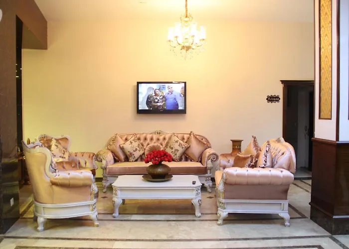 Grand Corner Boutique