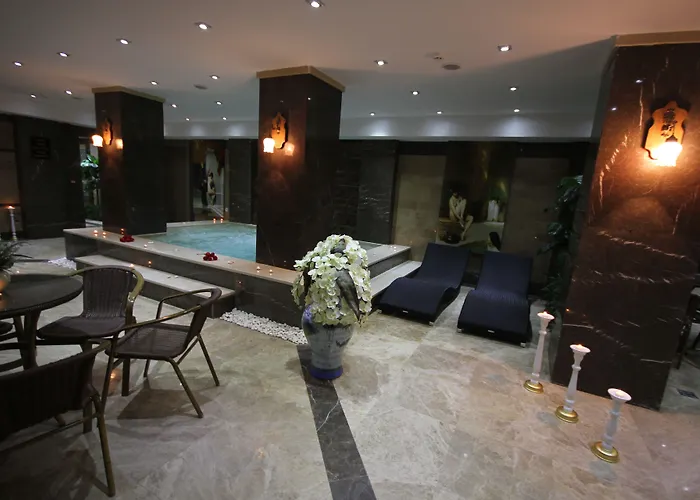 Grand Corner Boutique 4* Izmir