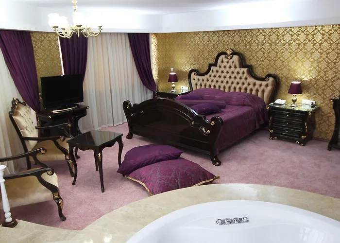 Grand Corner Boutique Hotel