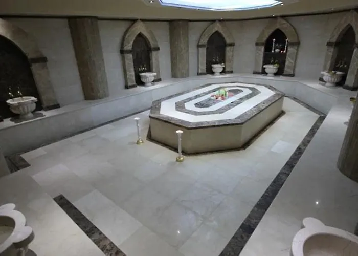 Grand Corner Boutique