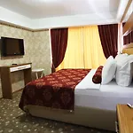 Grand Corner Boutique Esmirna