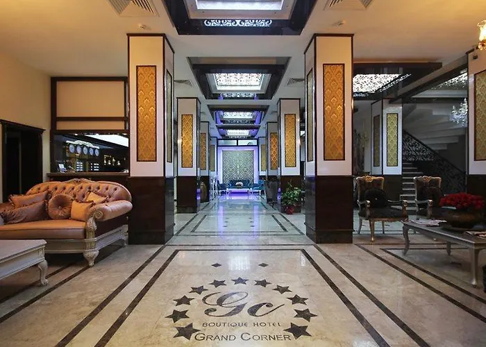 Grand Corner Boutique Hotel 4*