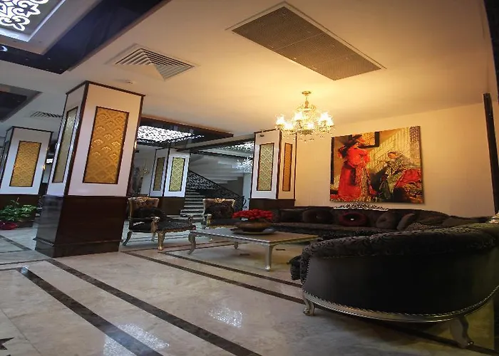 Grand Corner Boutique İzmir