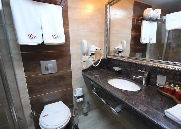 Grand Corner Boutique Hotel 4*