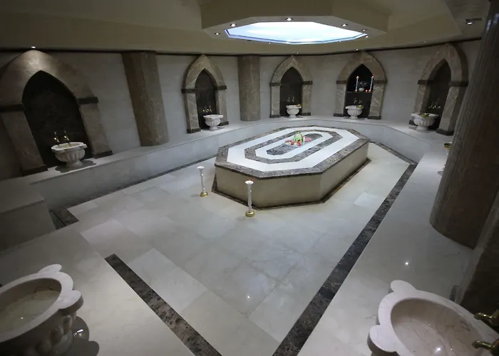 Grand Corner Boutique Hotel 4*